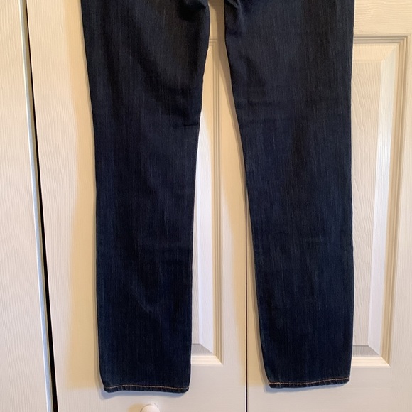 Express, straight leg cut jeans, with beautiful dark wash, size 8, EUC - Picture 7 of 11